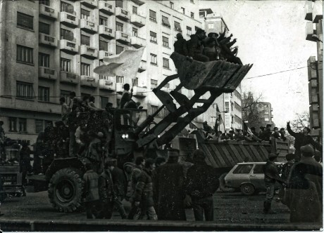 1989 Cu excavatorul la revolutie2005 Niagara